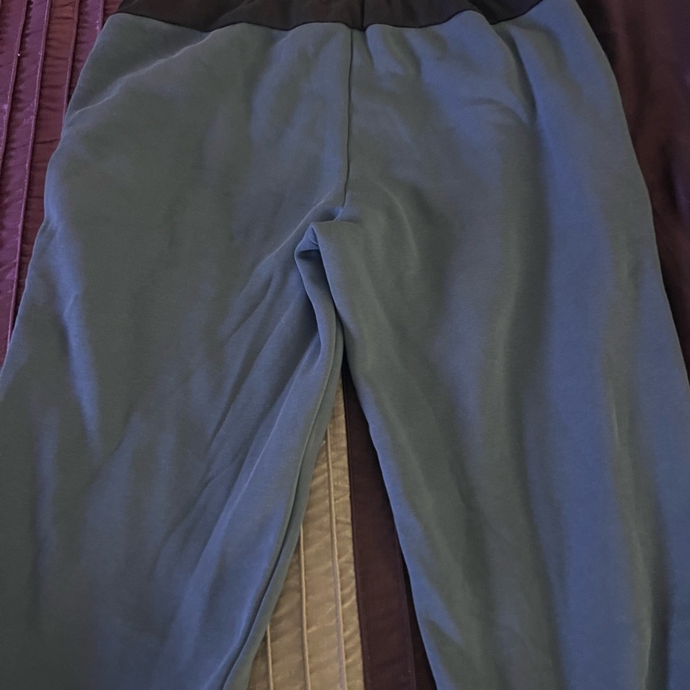 Puma Slate Blue Fleece Pants- Mens Medium Sweatpants- like new - Picture 4 of 5